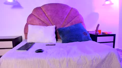 Nahomi online show from January 19, 12:20 pm