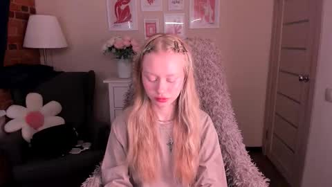 kris_grant online show from February 22, 10:47 am