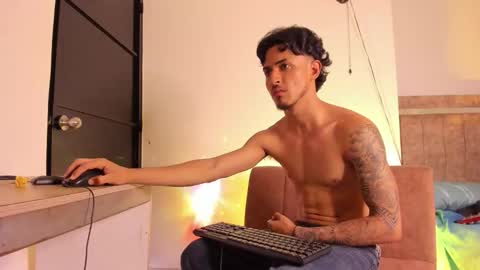 Kriss online show from October 5, 7:23 pm