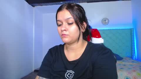 kriss_sweetboobs online show from December 29, 3:03 pm