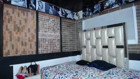 kriss_sweetboobs online show from September 28, 11:04 am