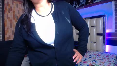 kriss_sweetboobs online show from October 12, 10:58 am