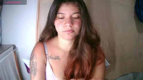 Snapshot of krissone_1 chatting on April 7, 3:40 am krissone online show from April 7, 3:40 am