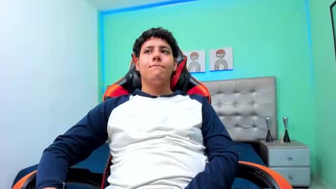 Snapshot of krist_palma chatting on February 20, 9:53 pm krist_palma online show from February 20, 9:53 pm