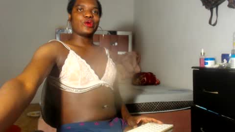 kristal_cox2 online show from June 15, 10:06 am