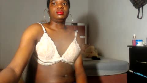kristal_cox2 online show from June 16, 11:24 am
