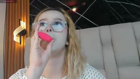 kristal online show from November 8, 12:16 pm