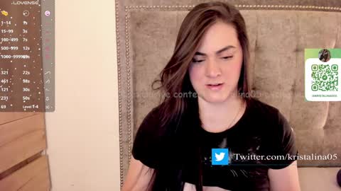Snapshot of kristalina5 chatting on December 14, 3:40 am camila online show from December 14, 3:40 am