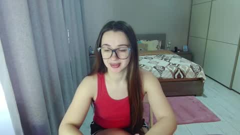 twitter    Annemarye 23 online show from March 21, 5:23 am