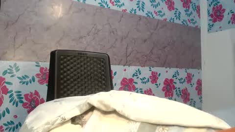 Snapshot of kristaltsxxx chatting on September 13, 6:18 pm kristal online show from September 13, 6:18 pm