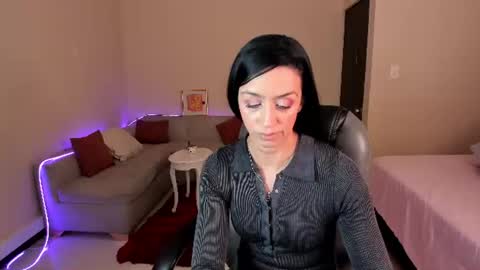 Sophia online show from July 2, 7:42 pm