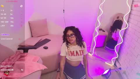 kristen_tay online show from February 4, 2:53 pm