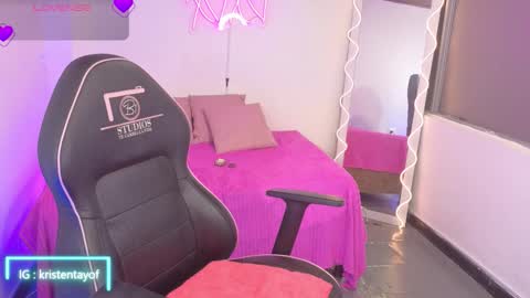 kristen_tay online show from September 10, 4:12 am