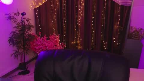 Kristen online show from January 5, 10:24 pm