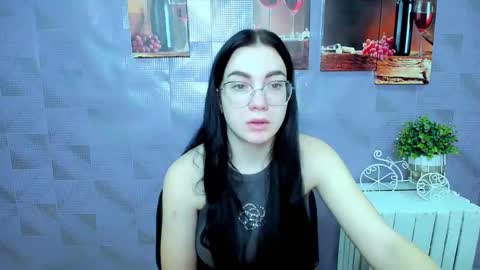 Snapshot of kristenx_x chatting on October 20, 7:31 am Kristen online show from October 20, 7:31 am