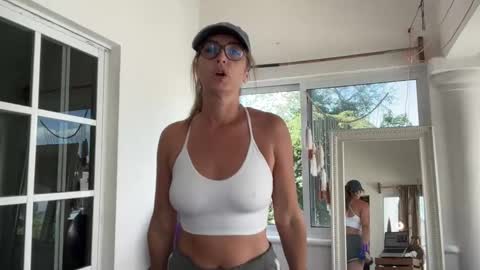 Kristi online show from March 24, 3:28 pm