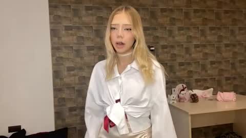 Alisa online show from June 25, 4:44 pm