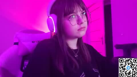 Christie online show from December 14, 10:36 pm