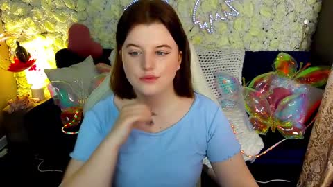 kristifoxy online show from April 1, 5:52 am