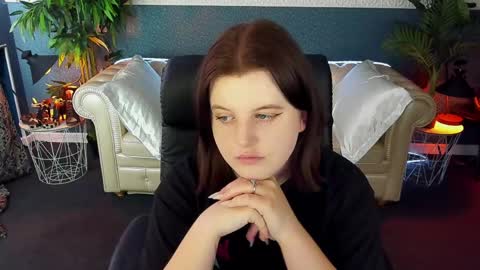 kristifoxy online show from May 8, 2:00 pm