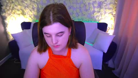 kristifoxy online show from May 15, 1:51 pm