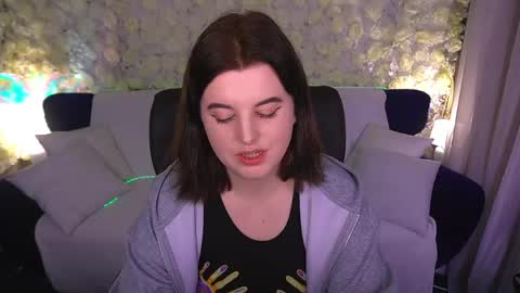 kristifoxy online show from May 29, 7:01 pm