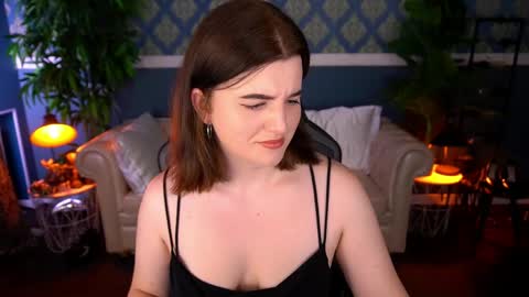 kristifoxy online show from June 6, 12:54 pm