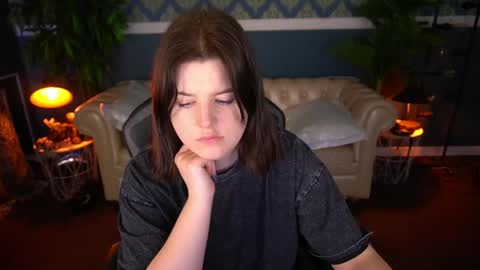 kristifoxy online show from June 8, 3:51 am