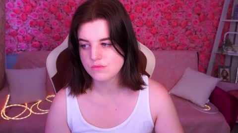 kristifoxy online show from June 10, 5:28 am