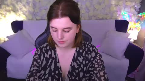 kristifoxy online show from June 12, 12:37 pm