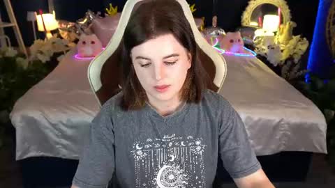 kristifoxy online show from June 14, 12:29 pm