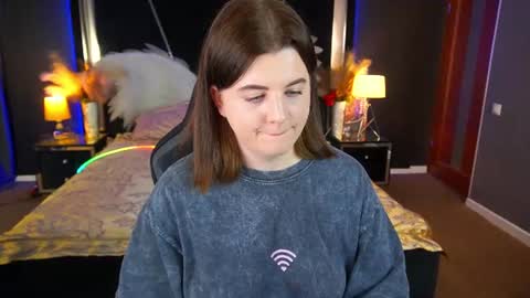 kristifoxy online show from June 25, 12:53 pm