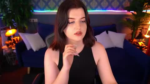 kristifoxy online show from July 12, 12:40 pm