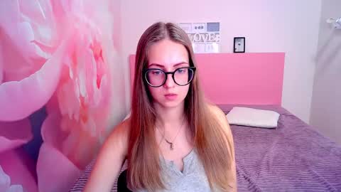 Kristina Adel online show from December 19, 7:51 am