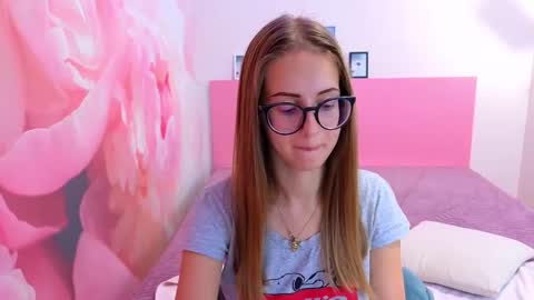 Kristina Adel online show from September 25, 8:40 am