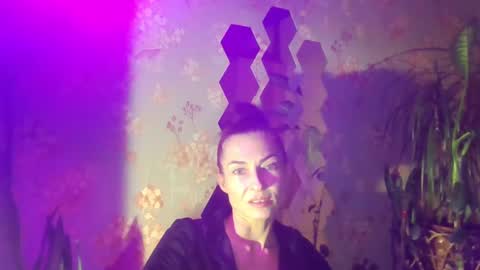 Snapshot of kristinagold44 chatting on February 3, 4:31 pm Kristina online show from February 3, 4:31 pm