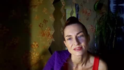 Snapshot of kristinagold44 chatting on February 14, 1:51 pm Kristina online show from February 14, 1:51 pm