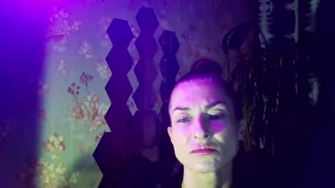 Snapshot of kristinagold44 chatting on February 15, 7:17 pm Kristina online show from February 15, 7:17 pm