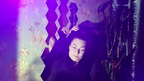 Snapshot of kristinagold44 chatting on February 15, 10:42 pm Kristina online show from February 15, 10:42 pm