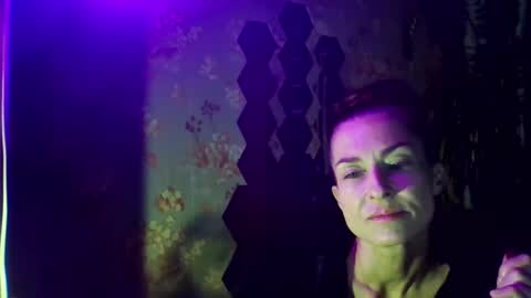 Snapshot of kristinagold44 chatting on February 19, 9:36 pm Kristina online show from February 19, 9:36 pm