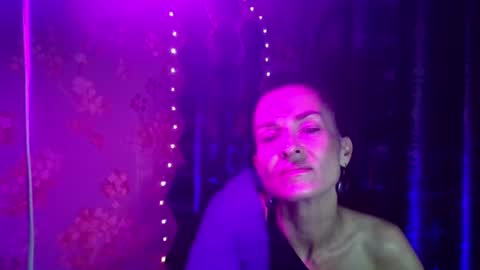 Snapshot of kristinagold44 chatting on March 8, 10:13 pm Kristina online show from March 8, 10:13 pm