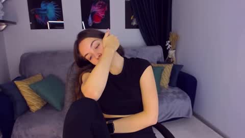 Kristina online show from December 6, 7:34 pm