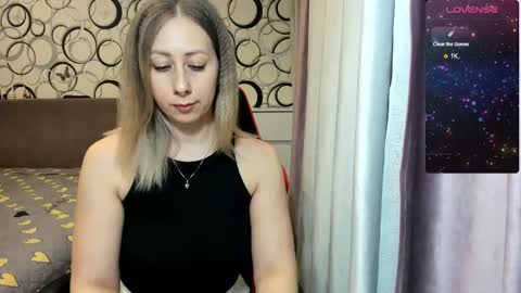 Snapshot of kristinavegasss chatting on February 17, 12:59 pm kristinavegasss online show from February 17, 12:59 pm