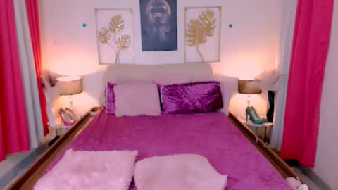 Snapshot of kristine_lustprincess chatting on December 14, 11:26 am Kristine online show from December 14, 11:26 am