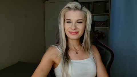 KristineAmore online show from July 25, 6:27 pm