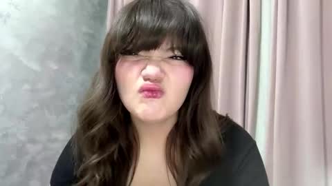 Snapshot of kristinevelastegui chatting on March 18, 4:21 pm Alisha online show from March 18, 4:21 pm