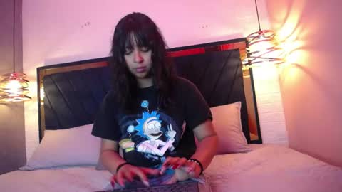 Snapshot of kristten_black chatting on June 13, 2:26 pm kristten black Hi guys im new here new squirt blowjob Latina feet anal online show from June 13, 2:26 pm