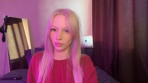 Snapshot of kristy_babe chatting on July 30, 5:23 pm Kristy and Alice online show from July 30, 5:23 pm