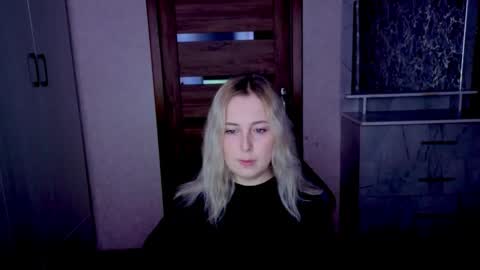 Kristy online show from June 7, 7:39 pm