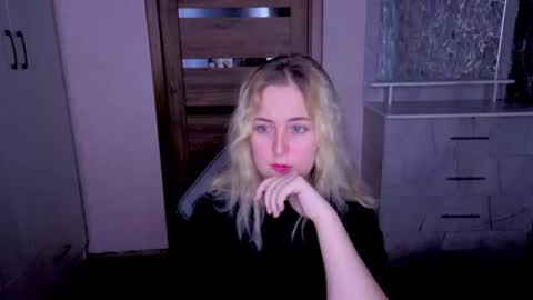 Kristy online show from June 21, 9:06 pm
